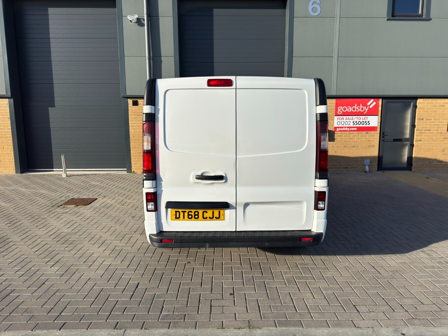 Used Vauxhall Vivaro 2018 for sale - 77065853: Photo 7