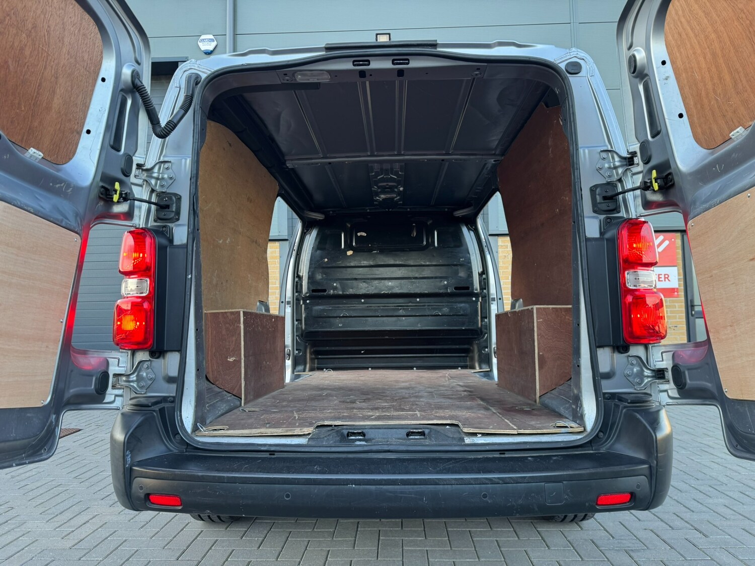 Used Vauxhall Vivaro 2020 for sale - 77394015: Photo 44