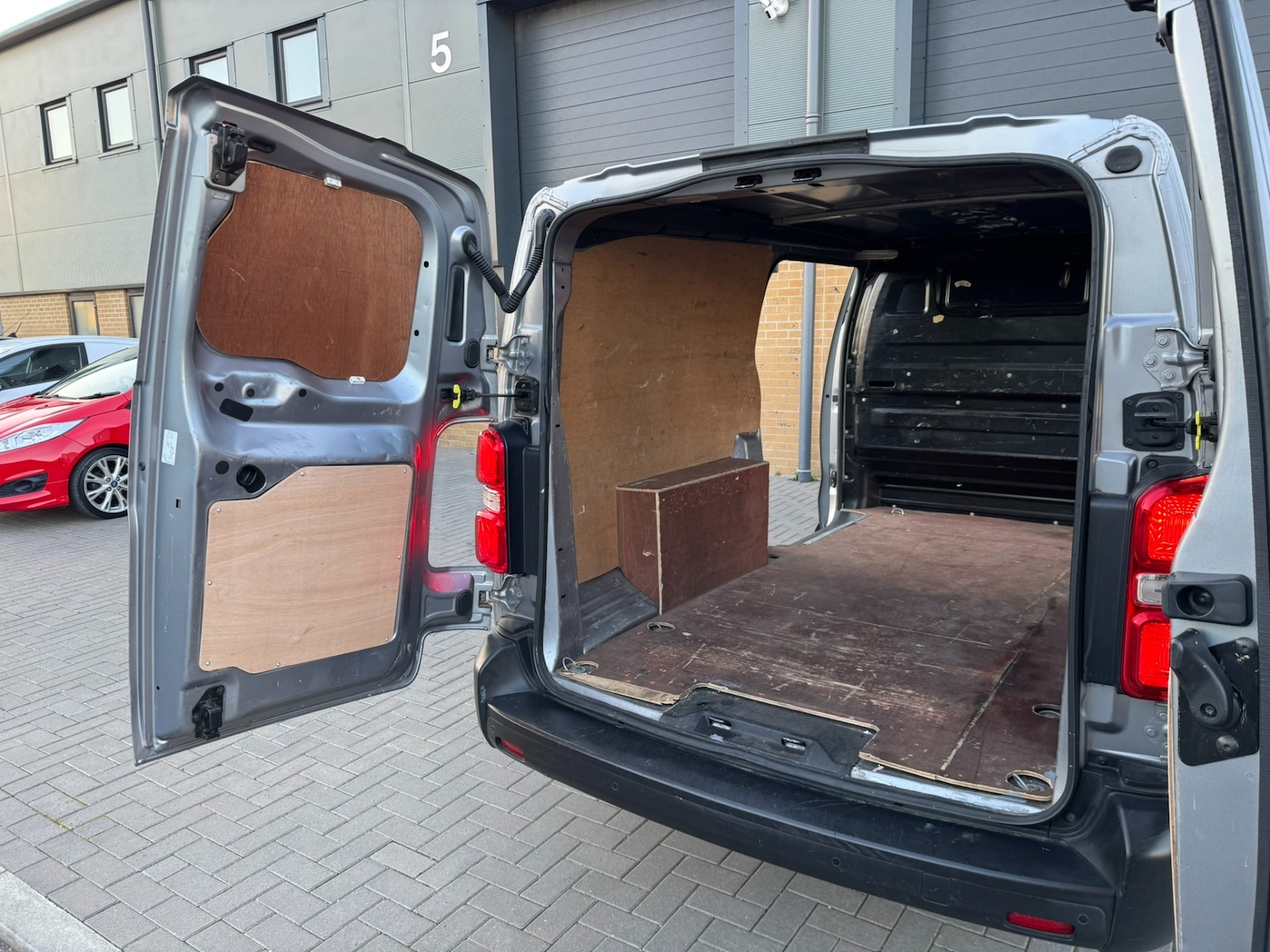 Used Vauxhall Vivaro 2020 for sale - 77394015: Photo 46