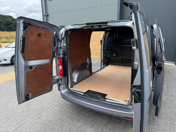 Used Vauxhall Vivaro 2019 for sale - 74853021: Photo 25