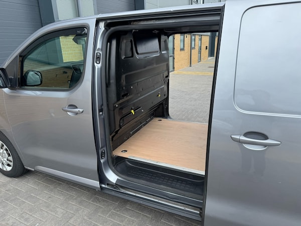 Used Vauxhall Vivaro 2019 for sale - 74853021: Photo 28