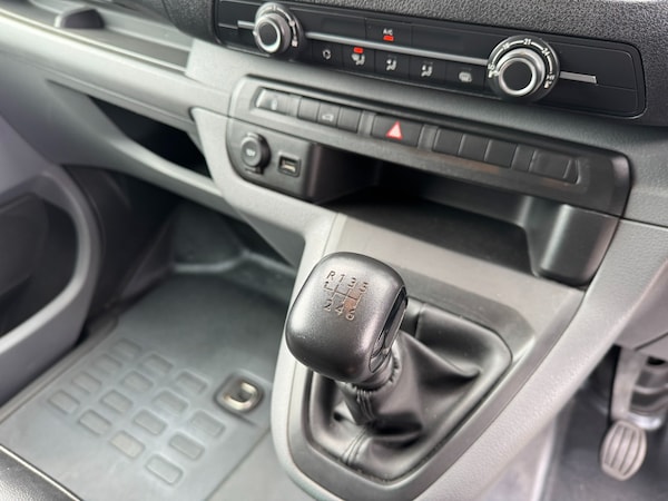 Used Vauxhall Vivaro 2019 for sale - 74853021: Photo 37