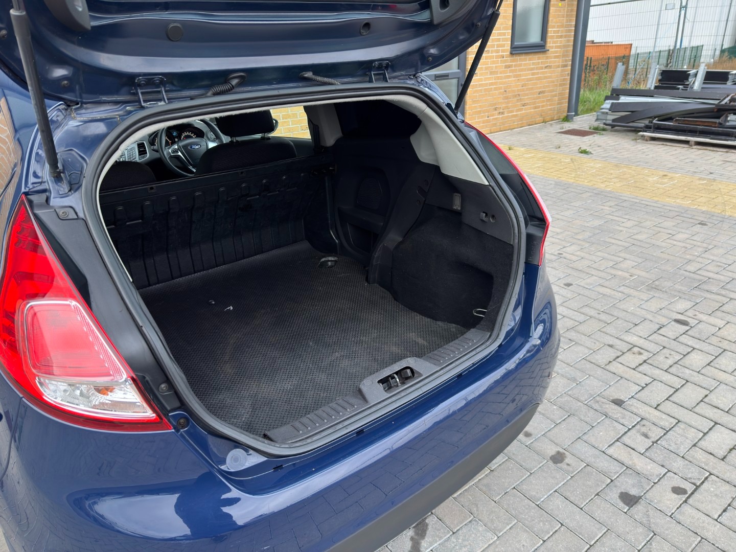 Used Ford Fiesta 2014 for sale - 76482773: Photo 10