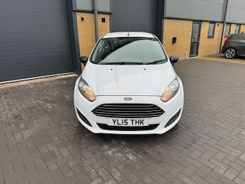 Used Ford Fiesta 2015 for sale - 77797995: Photo