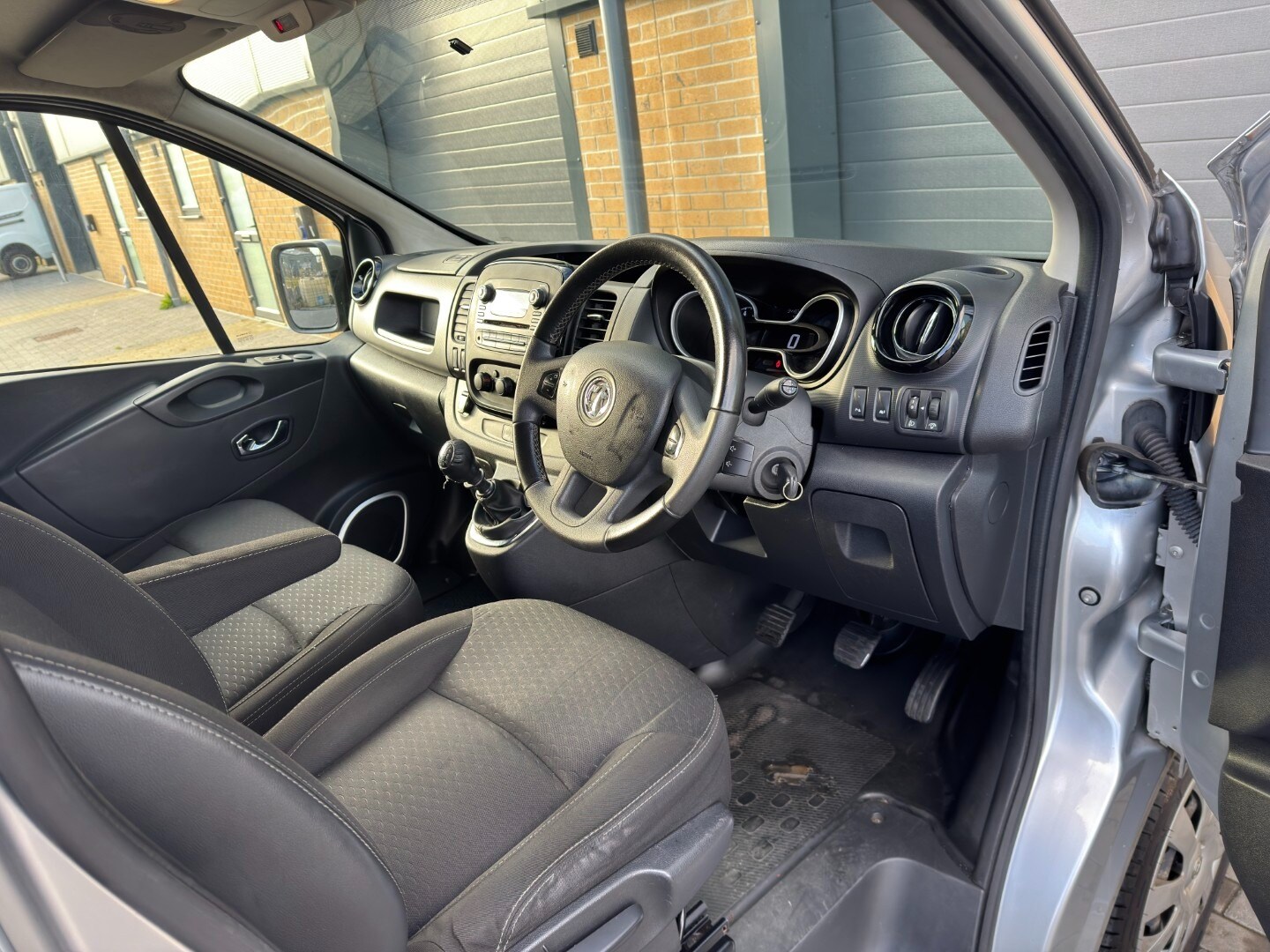 Used Vauxhall Vivaro 2017 for sale - 76609808: Photo 34