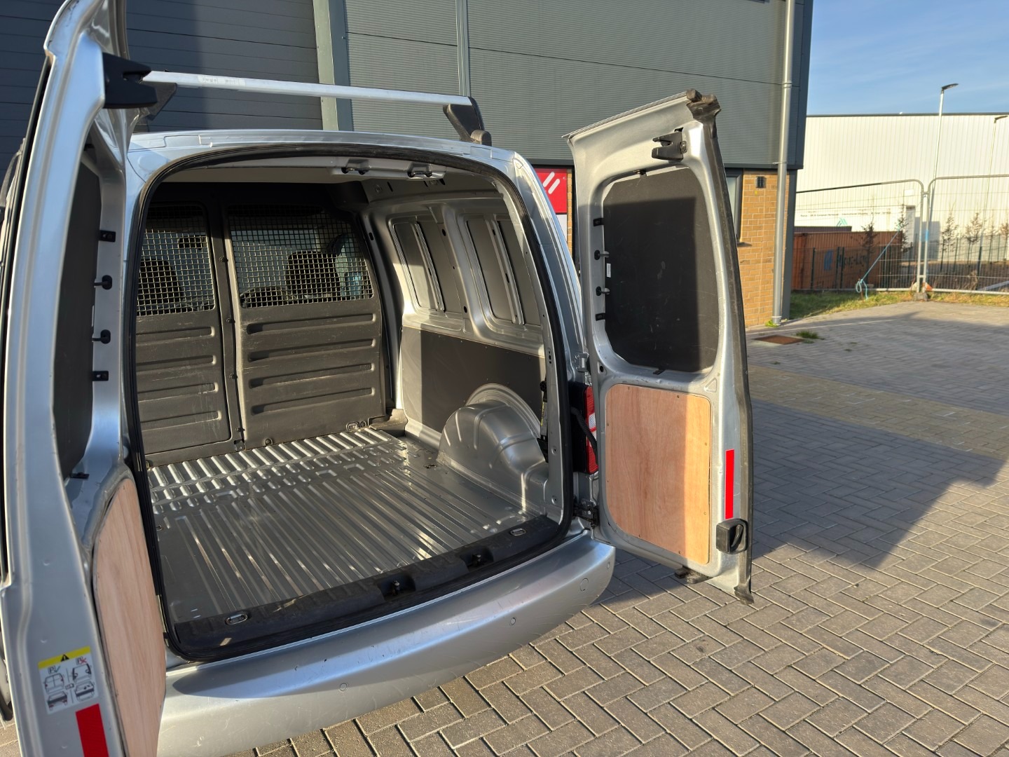 Used Volkswagen Caddy 2014 for sale - 76662096: Photo 10