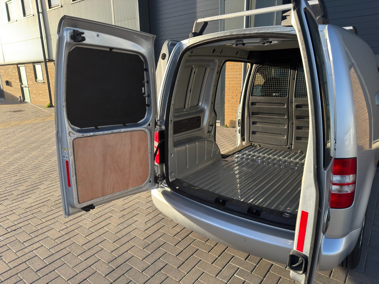 Used Volkswagen Caddy 2014 for sale - 76662096: Photo 11