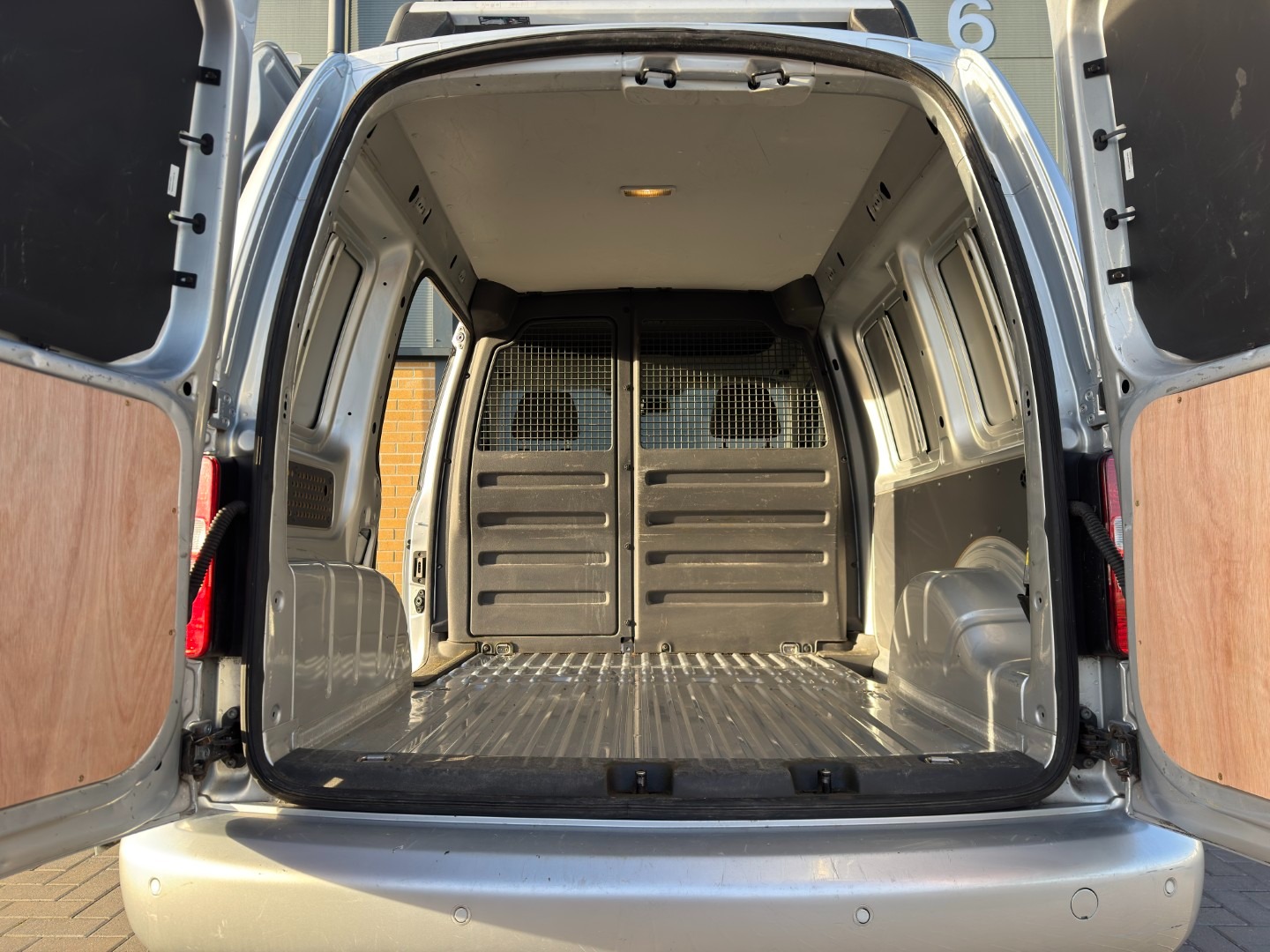 Used Volkswagen Caddy 2014 for sale - 76662096: Photo 13