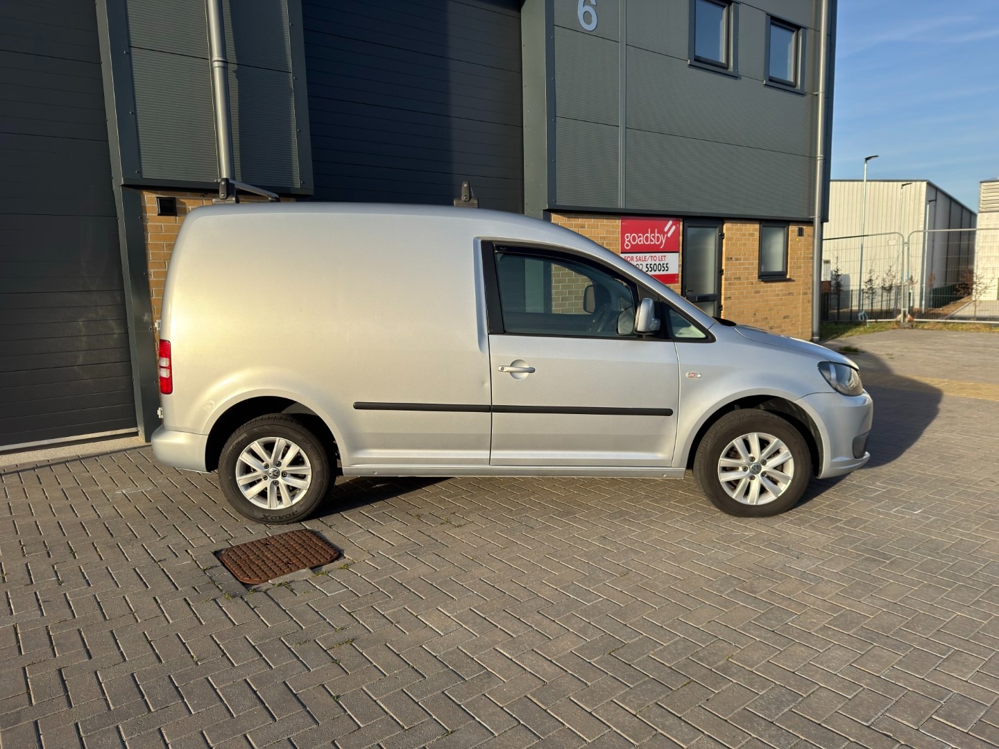 Used Volkswagen Caddy 2014 for sale - 76662096: Photo 5