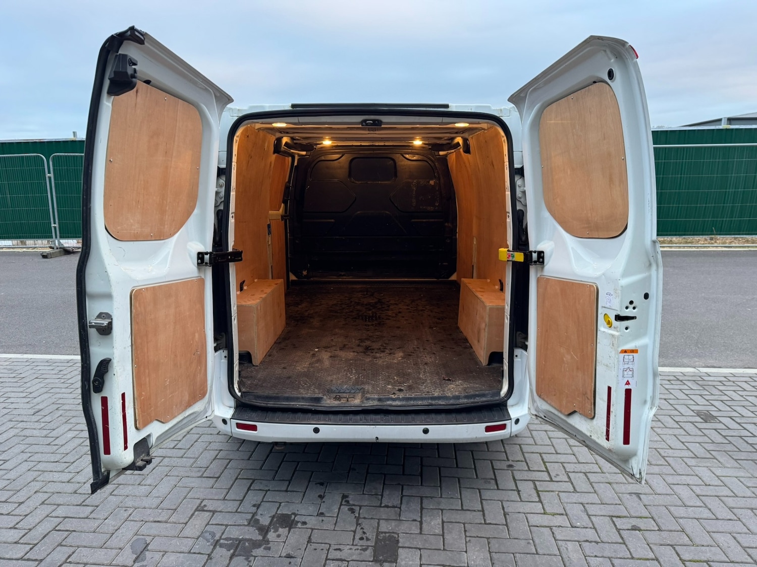 Used Ford Transit Custom 2013 for sale - 77619129: Photo 4