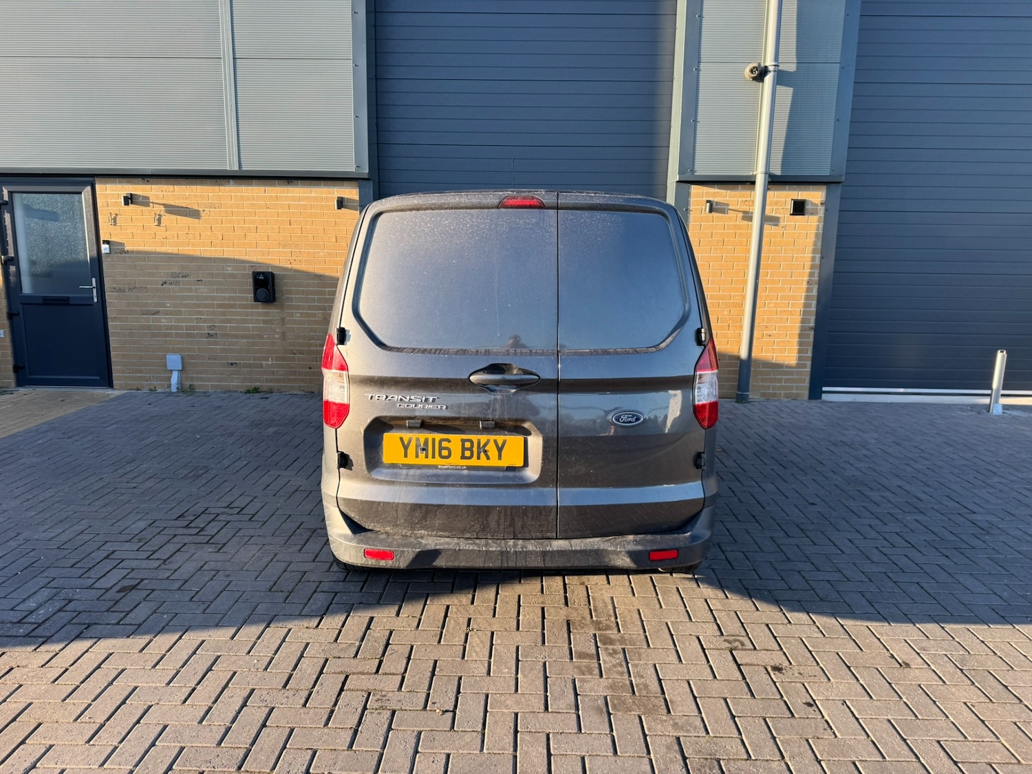 Used Ford Transit Courier 2016 for sale - 77118692: Photo 11