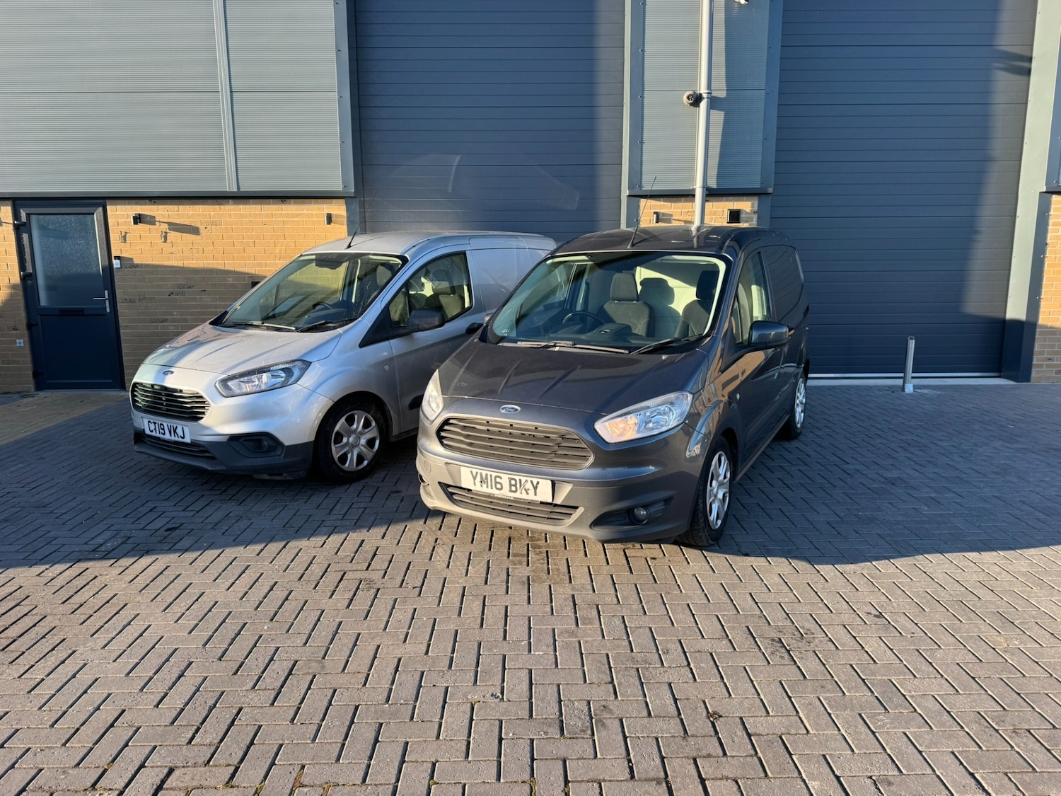 Used Ford Transit Courier 2016 for sale - 77118692: Photo 4