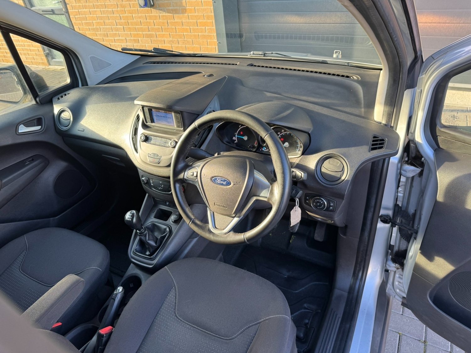 Used Ford Transit Courier 2019 for sale - 77080896: Photo 33
