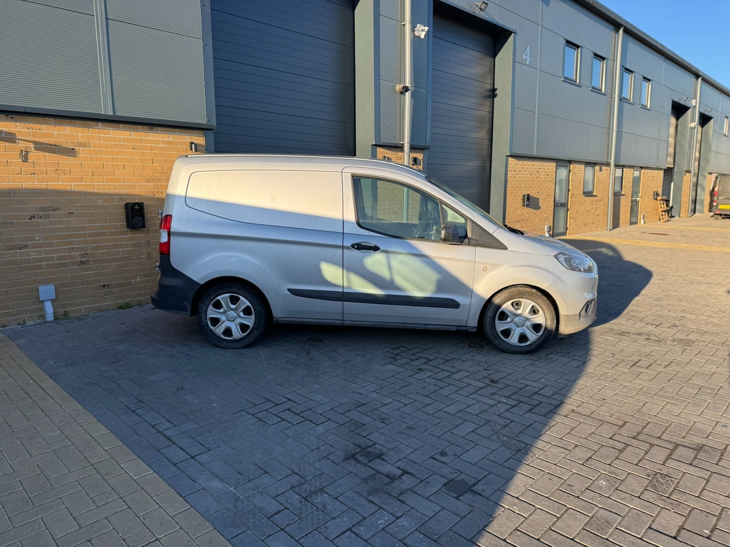 Used Ford Transit Courier 2019 for sale - 77080896: Photo 6