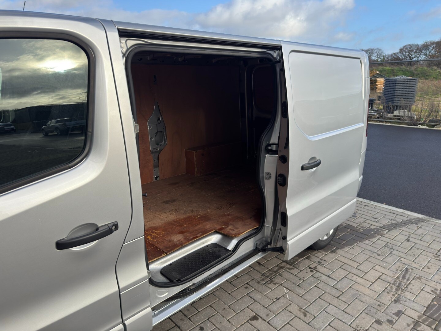 Used Vauxhall Vivaro 2017 for sale - 78039377: Photo 13