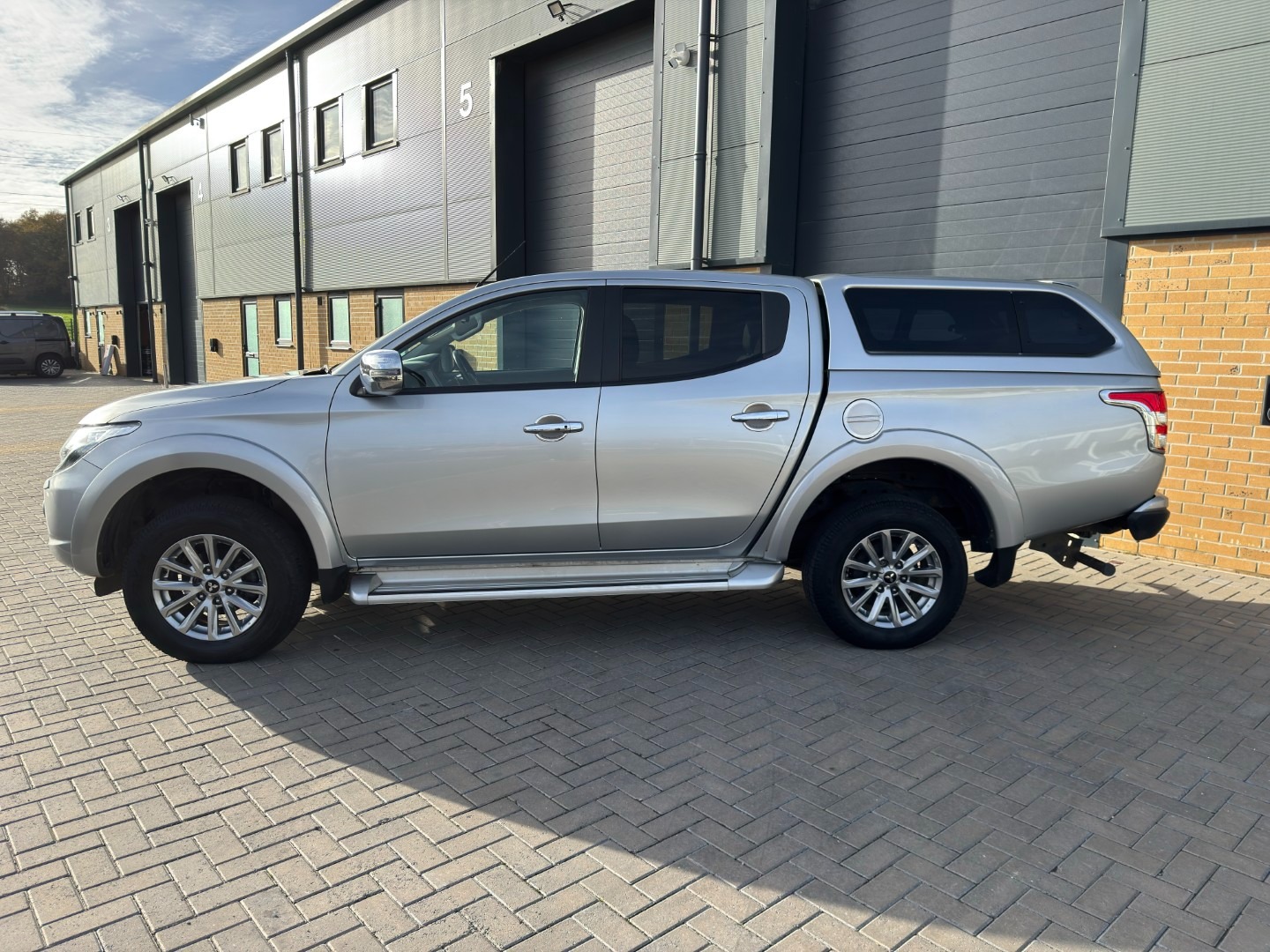Used Mitsubishi L200 2018 for sale - 76482820: Photo 2