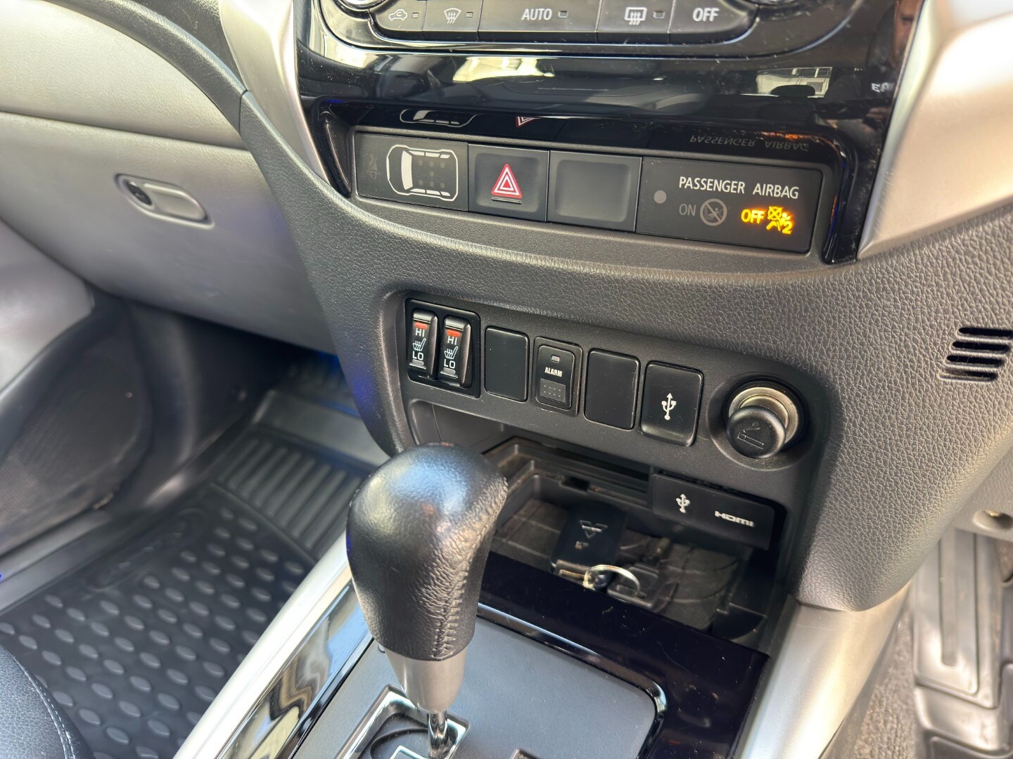 Used Mitsubishi L200 2018 for sale - 76482820: Photo 47