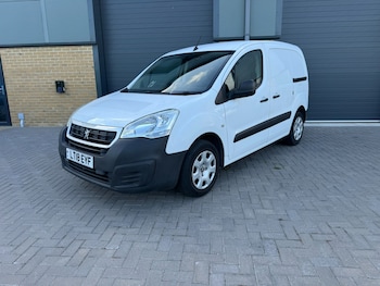 Used Peugeot Partner 2018 for sale - 78670950: Photo