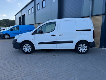 Used Peugeot Partner 2018 for sale - 78670950: Photo