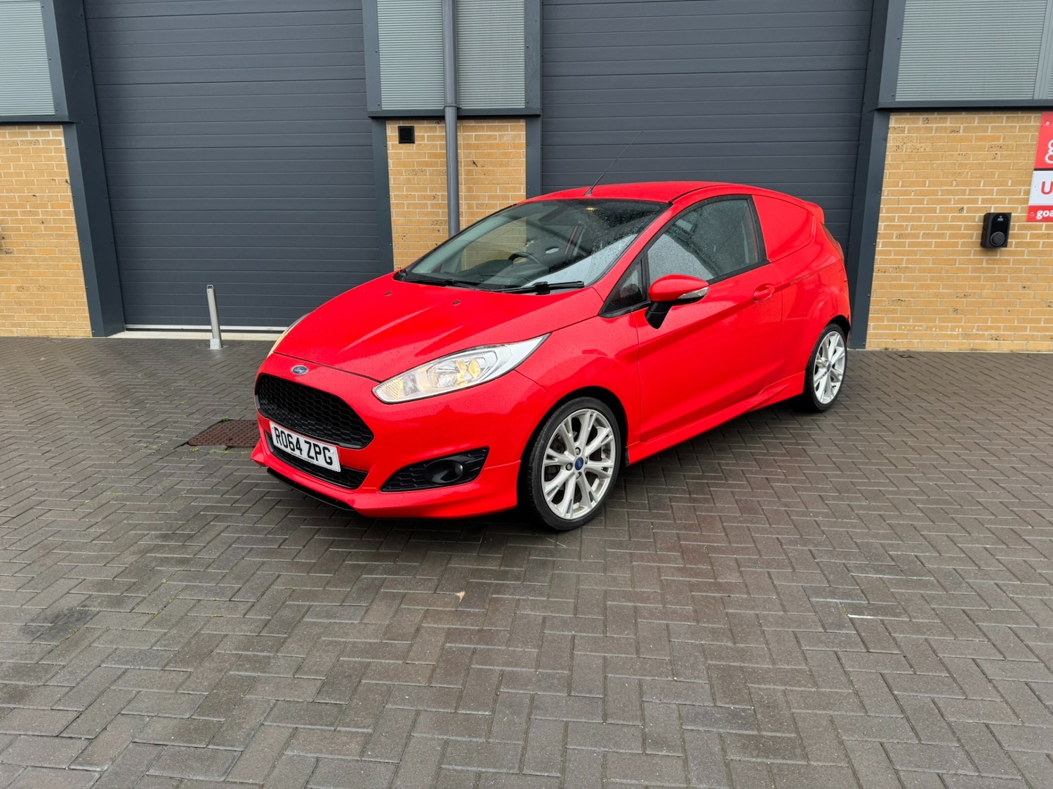 Used Ford Fiesta 2014 for sale - 77797990: Photo 1