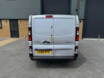 Used Renault Trafic 2018 for sale - 74768982: Photo
