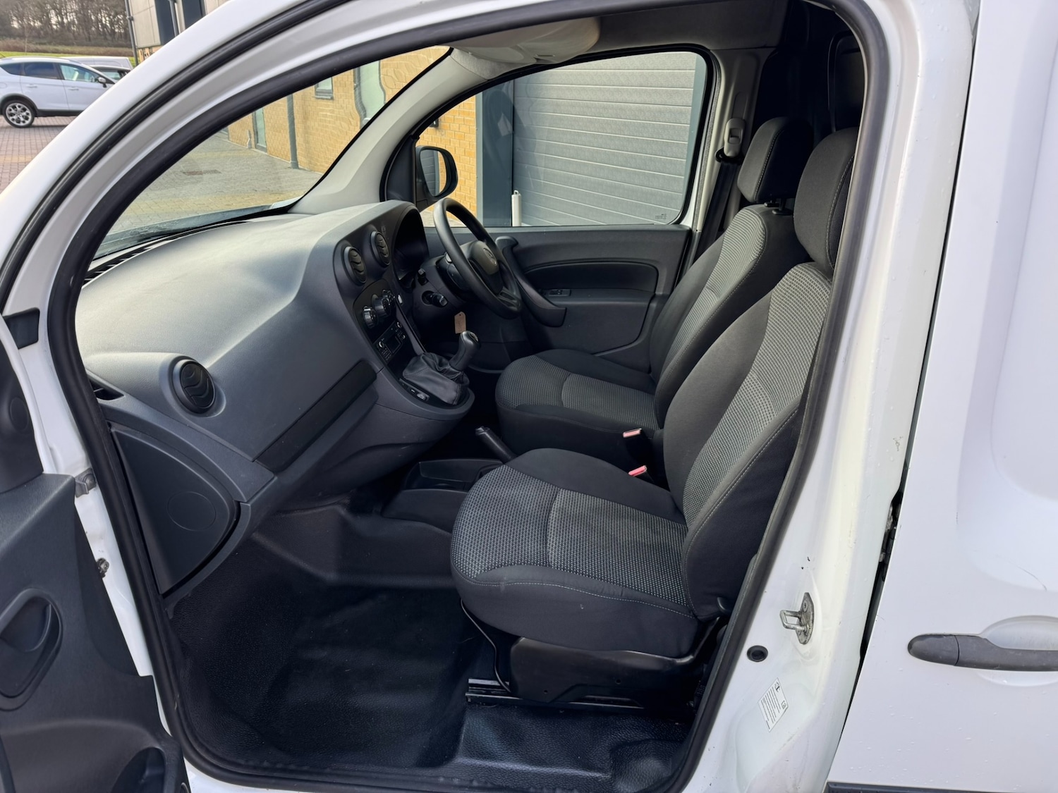 Used Mercedes-Benz Citan 2017 for sale - 77223208: Photo 2