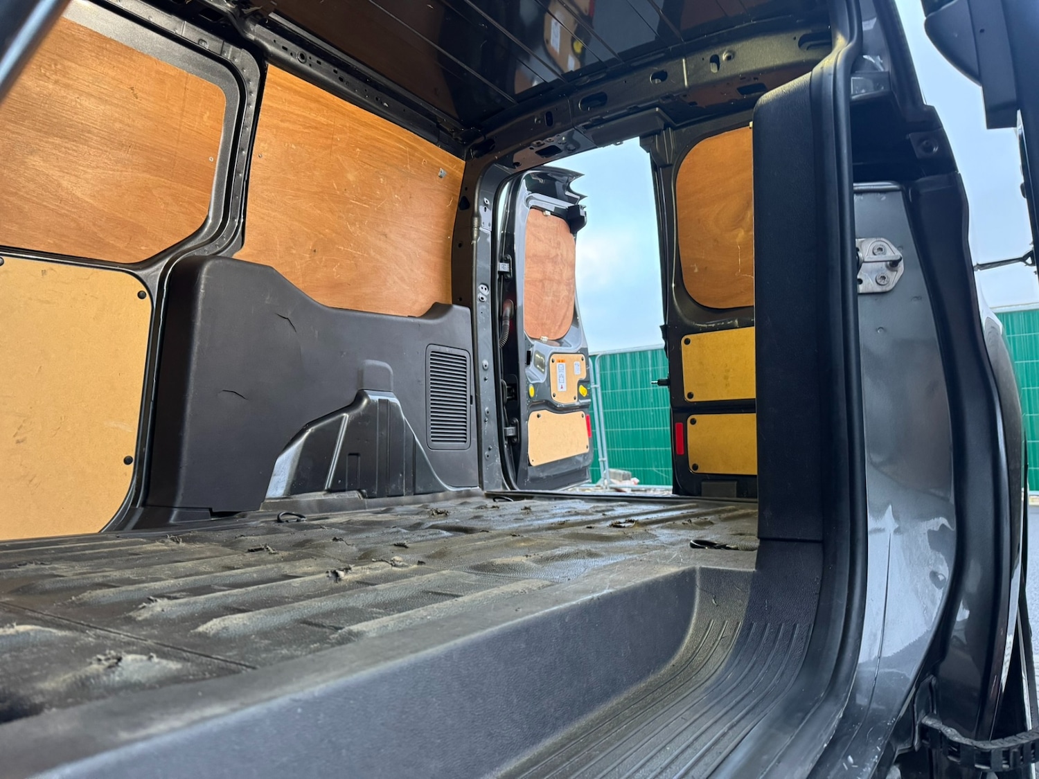 Used Ford Transit Connect 2017 for sale - 77018447: Photo 48