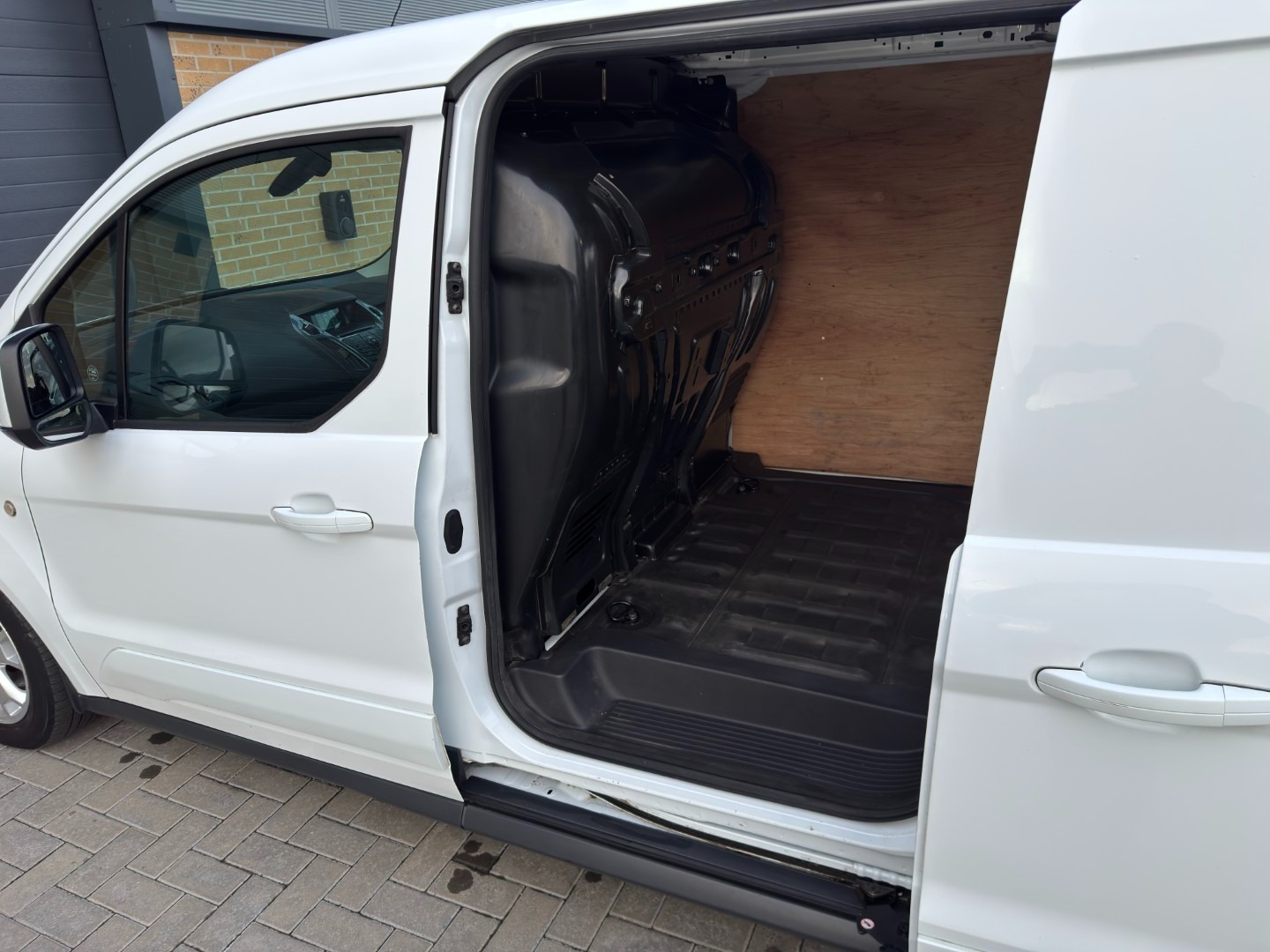 Used Ford Transit Connect 2016 for sale - 76351469: Photo 25