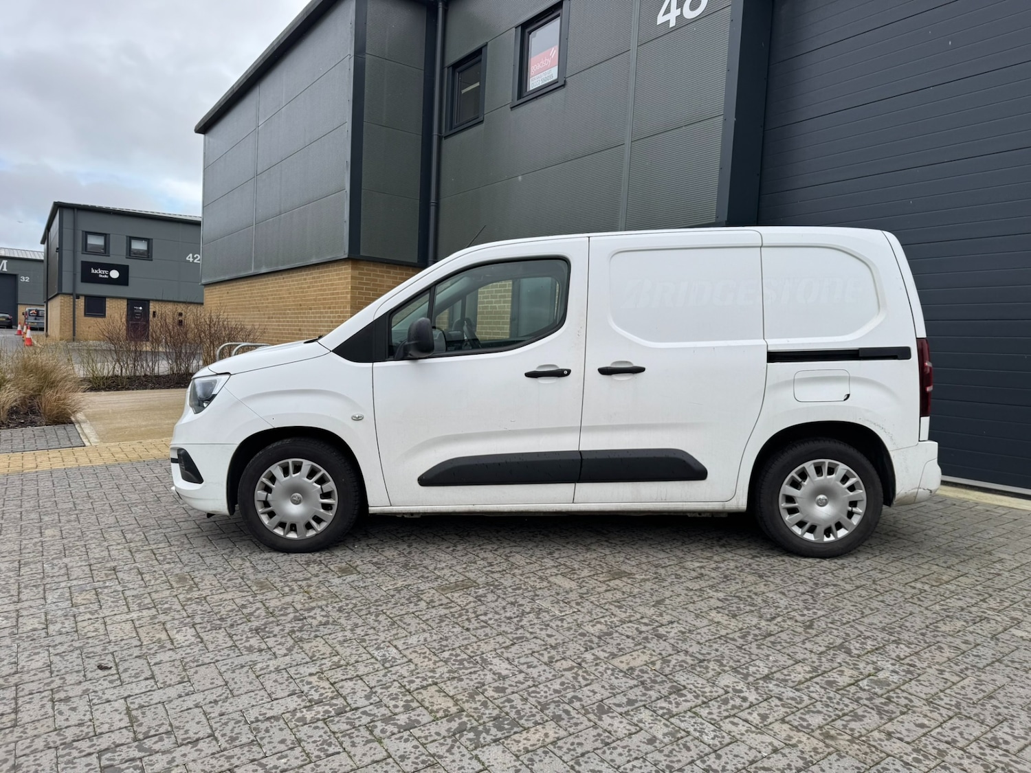 Used Vauxhall Combo 2019 for sale - 77393951: Photo 2
