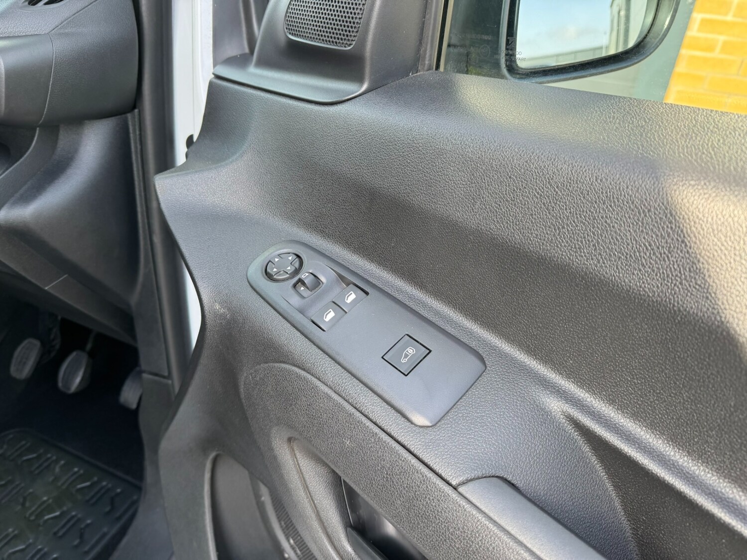 Used Vauxhall Combo 2019 for sale - 77393951: Photo 30