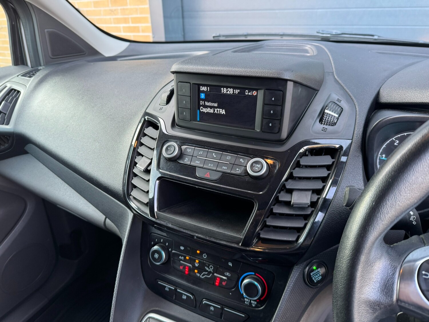 Used Ford Transit Connect 2020 for sale - 74853025: Photo 33