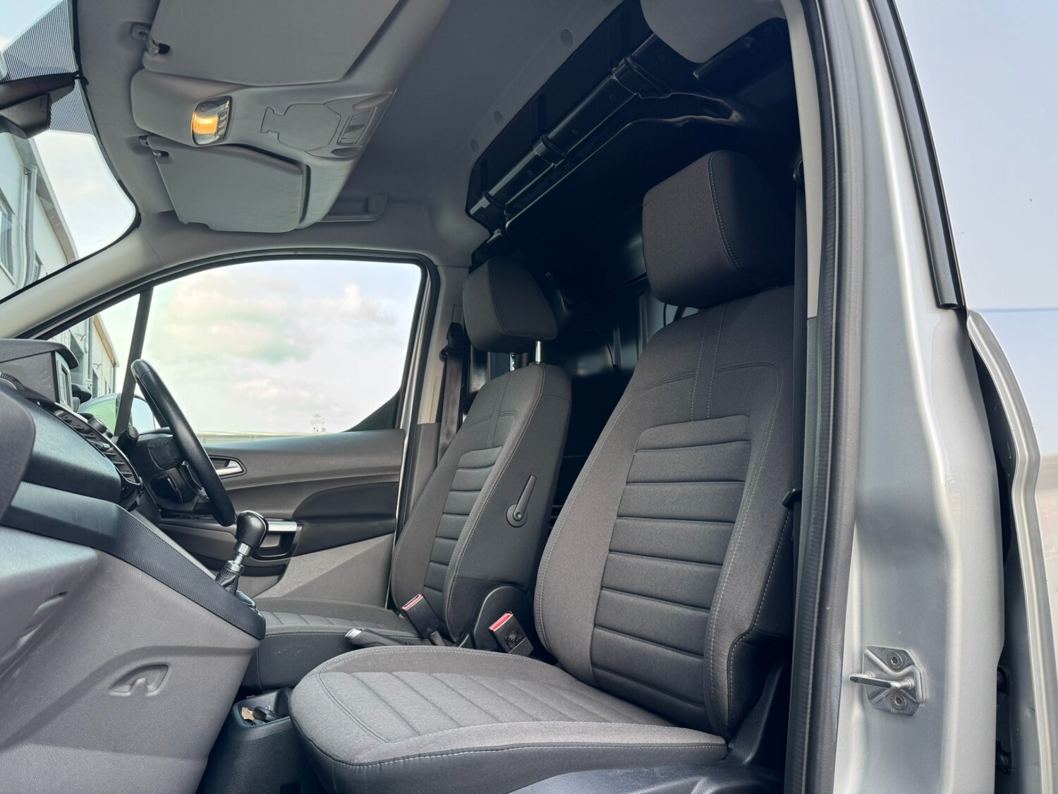 Used Ford Transit Connect 2020 for sale - 74853025: Photo 36