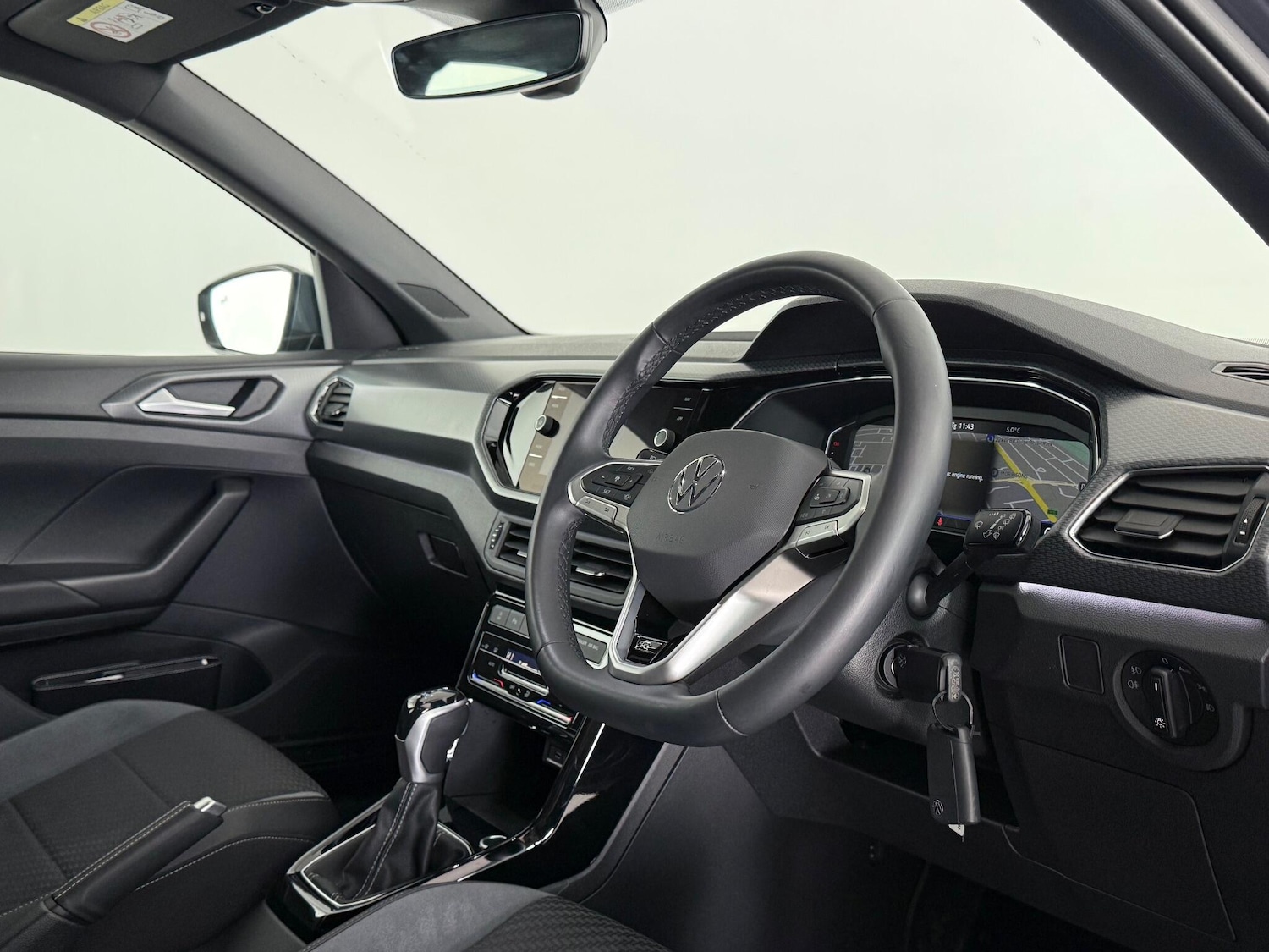 Used Volkswagen T-Cross 2022 for sale - 77260424: Photo 11