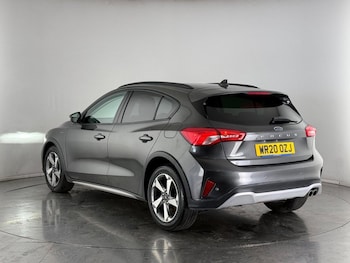 Used Ford Focus 2020 for sale - 75328286: Photo 4