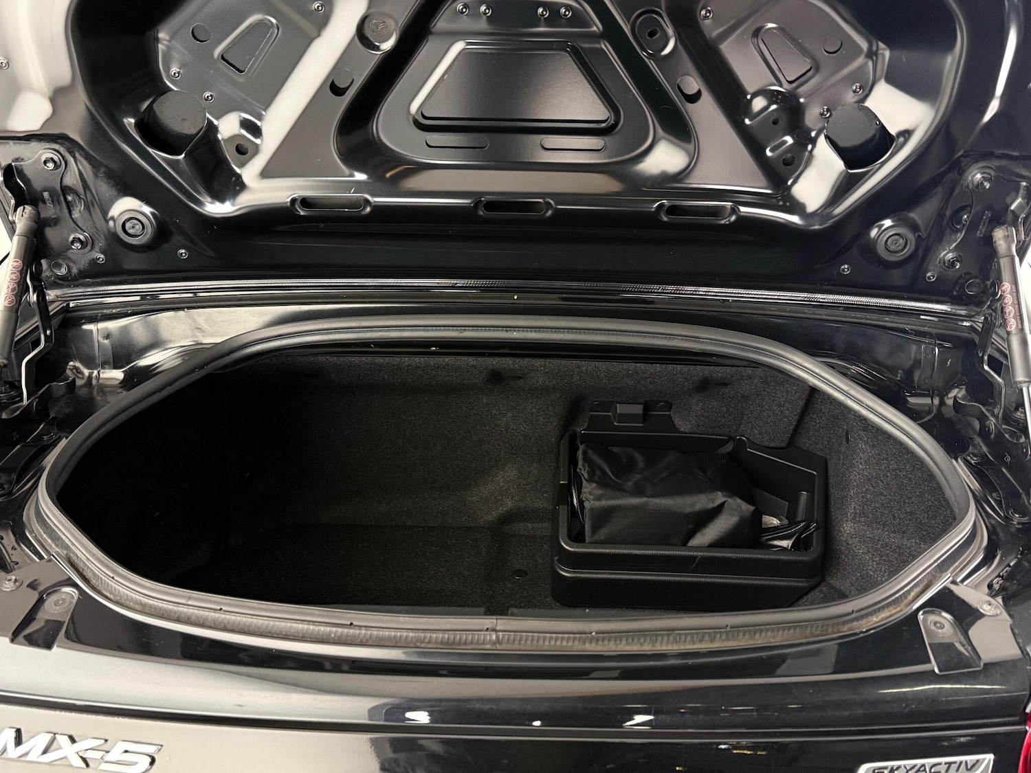 Used Mazda MX-5 2019 for sale - 76468234: Photo 20