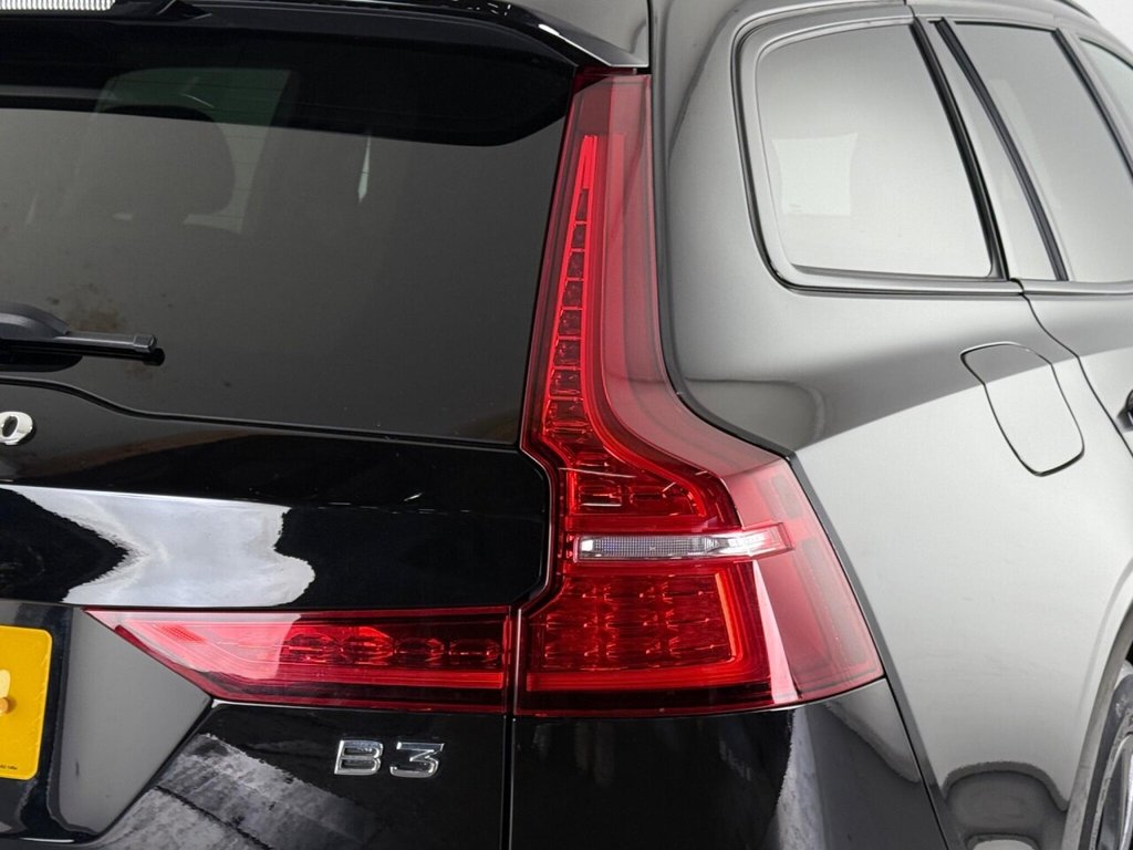 Used Volvo V60 2021 for sale - 76003425: Photo 10