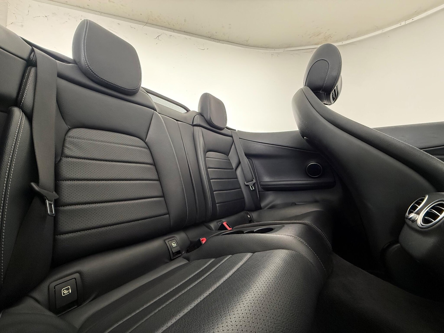 Used Mercedes-Benz C Class 2018 for sale - 77221472: Photo 12