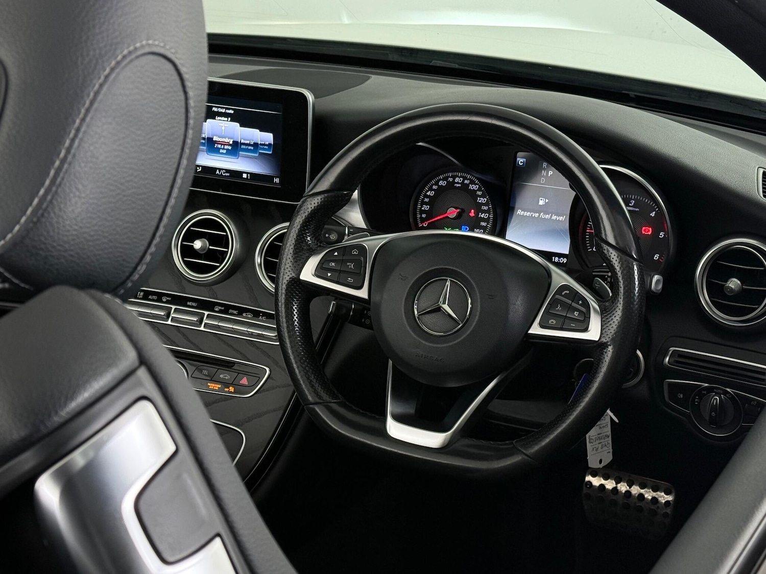 Used Mercedes-Benz C Class 2018 for sale - 77221472: Photo 15