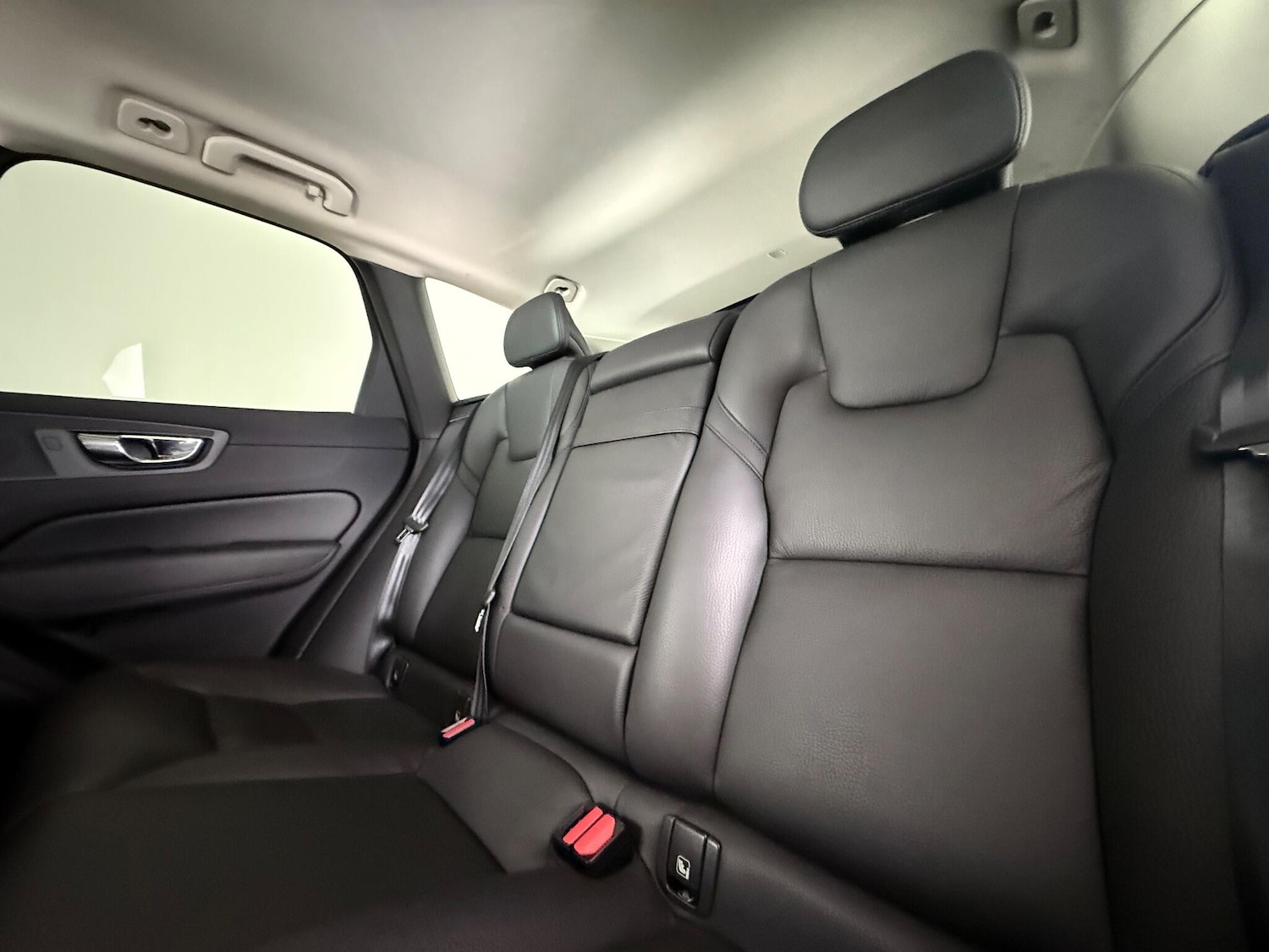 Used Volvo XC60 2019 for sale - 77221887: Photo 15