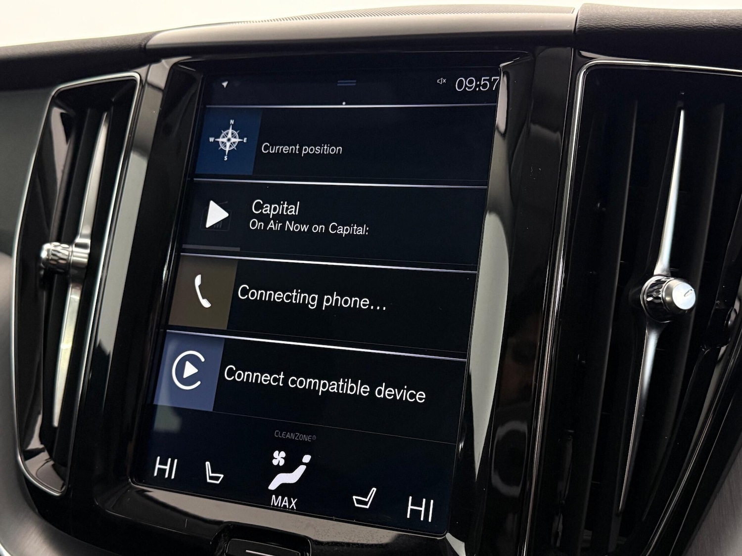 Used Volvo XC60 2019 for sale - 77221887: Photo 25