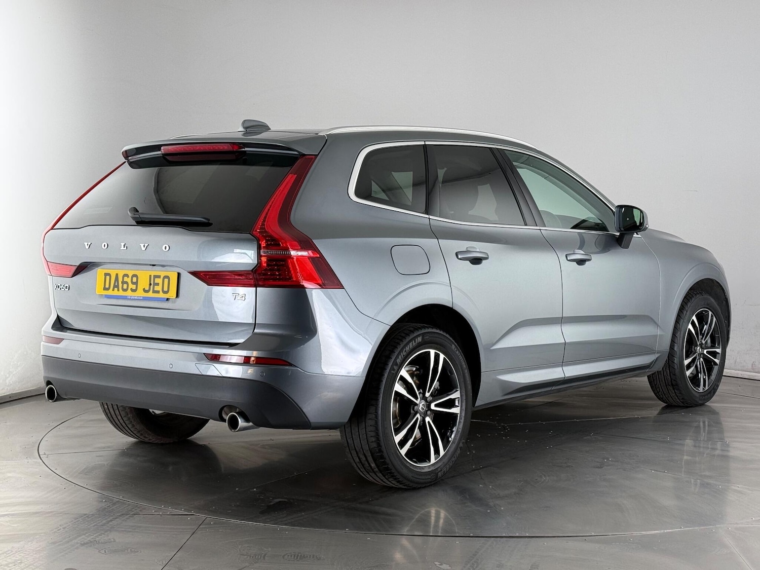 Used Volvo XC60 2019 for sale - 77221887: Photo 4