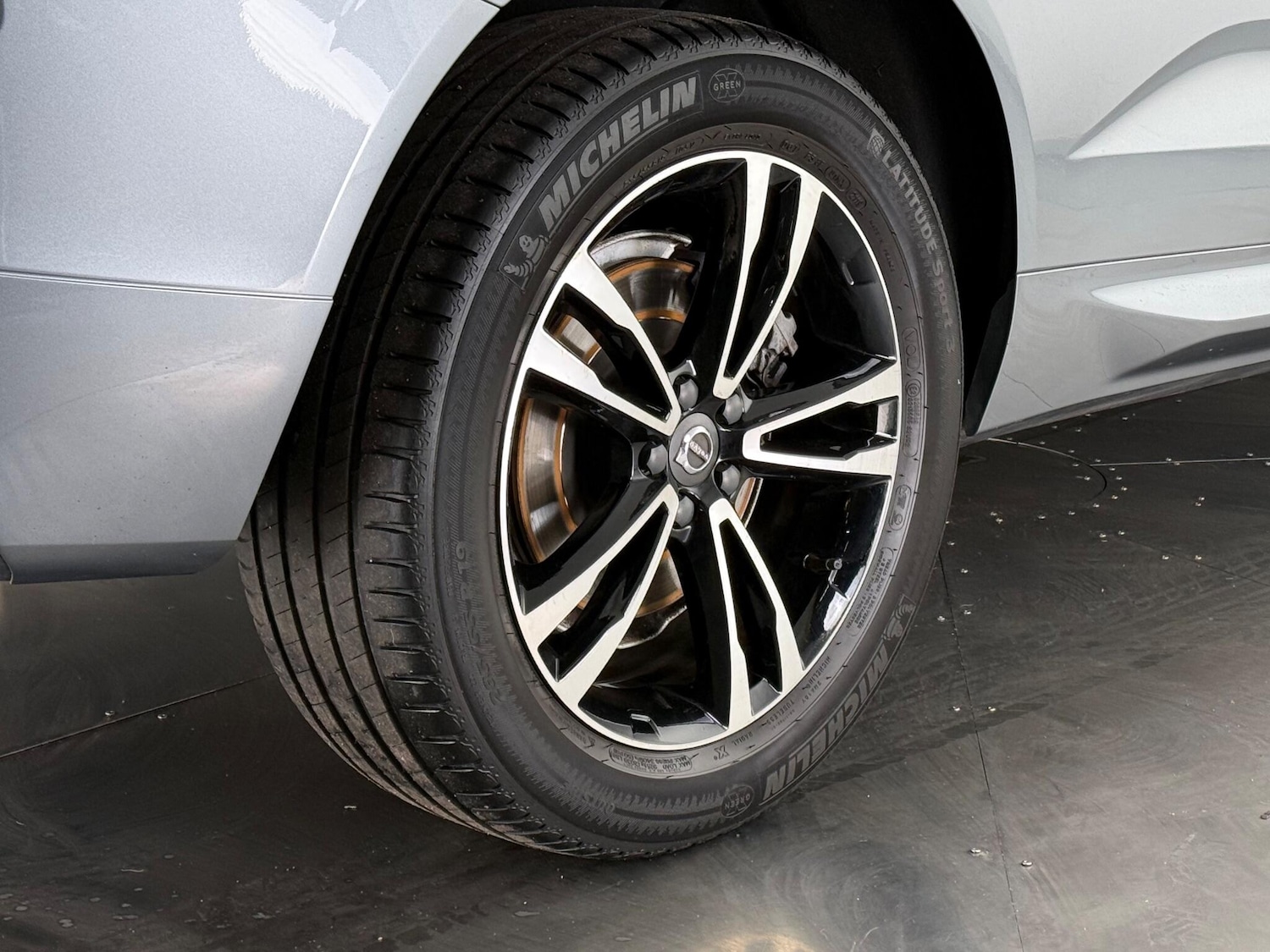 Used Volvo XC60 2019 for sale - 77221887: Photo 8