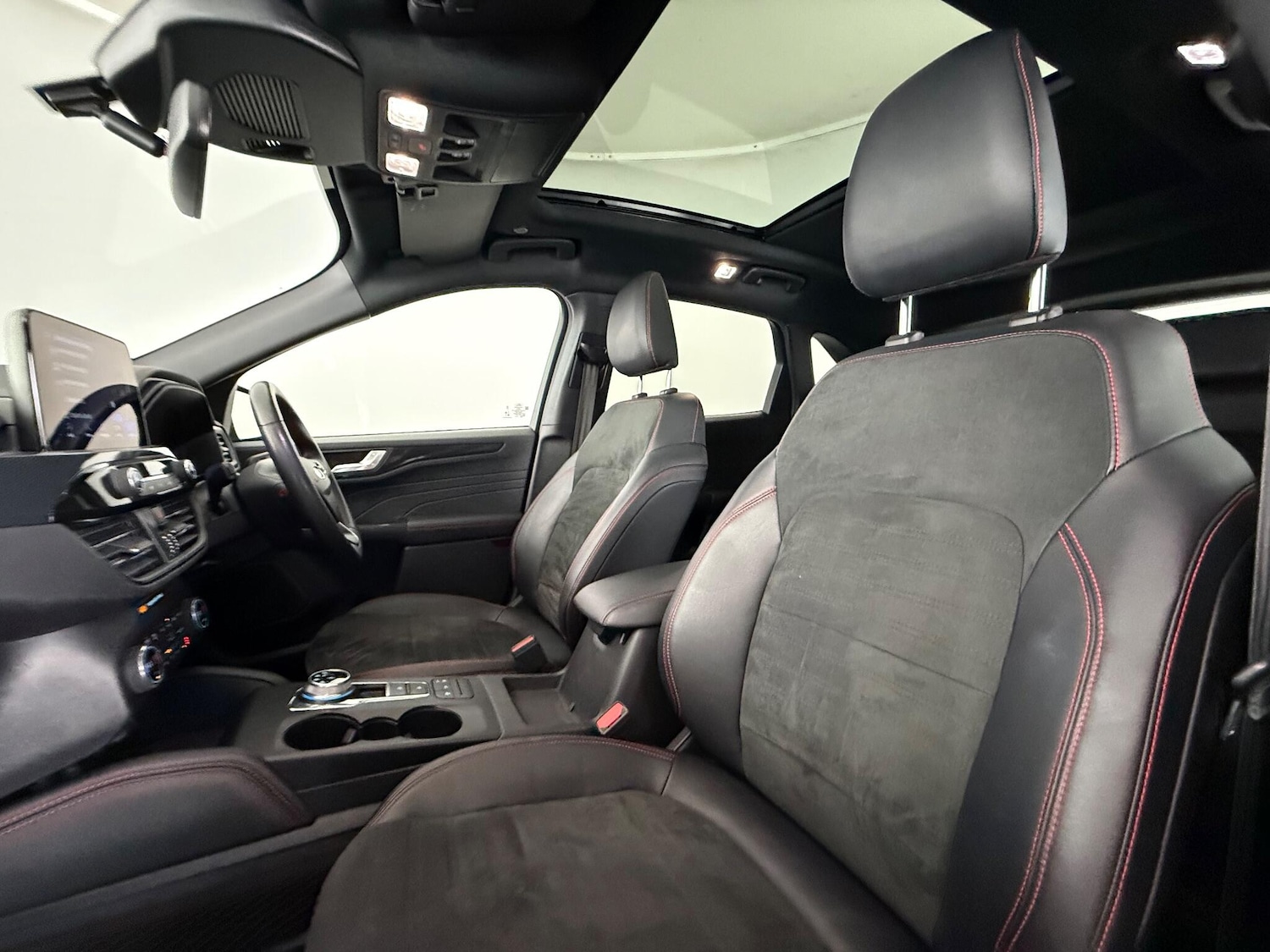 Used Ford Kuga 2022 for sale - 76468783: Photo 17