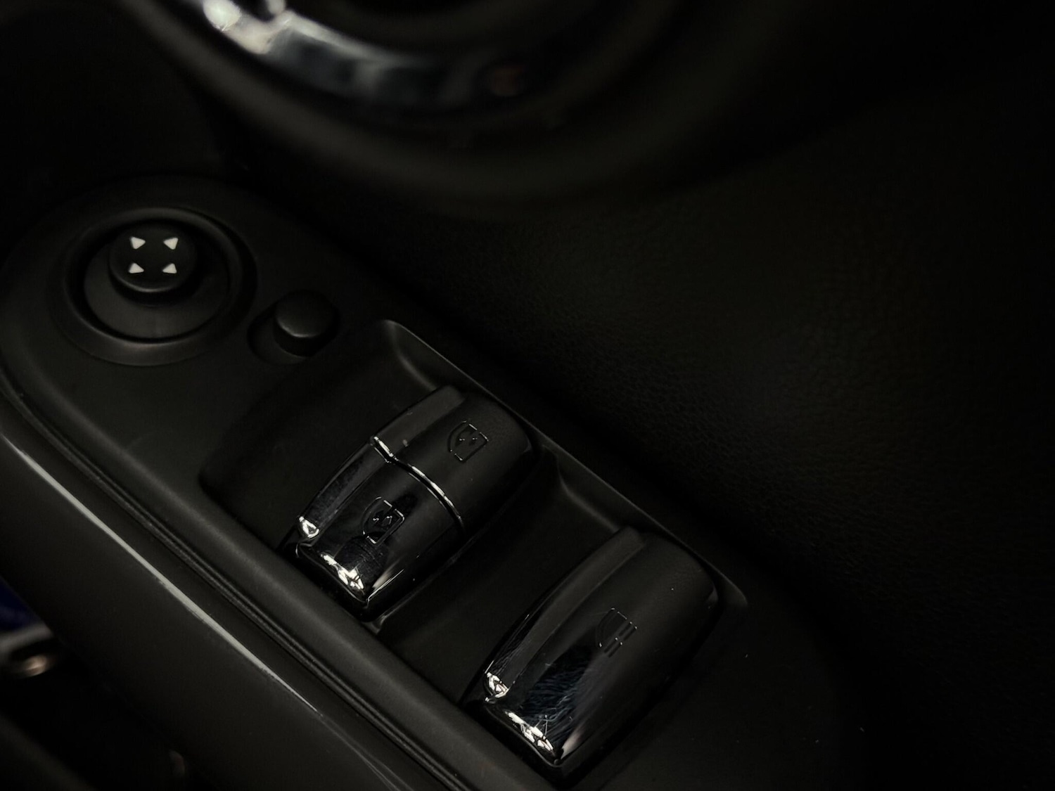 Used MINI Convertible 2018 for sale - 77181200: Photo 30