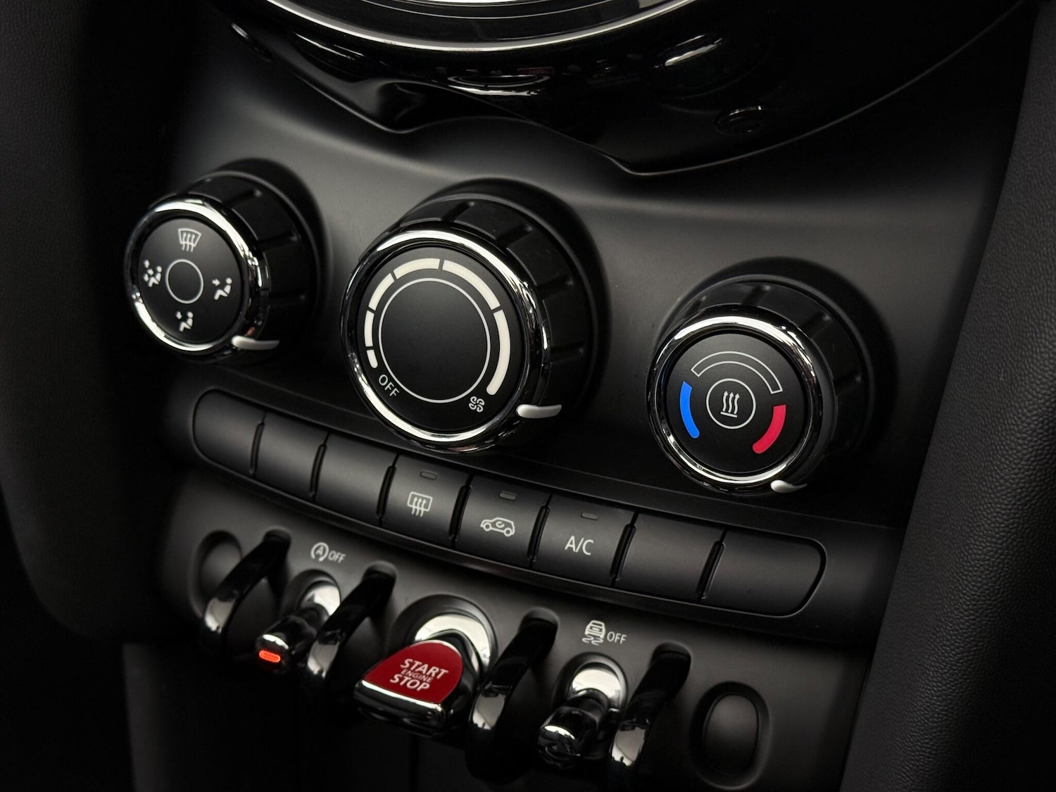 Used MINI Convertible 2018 for sale - 77181200: Photo 31