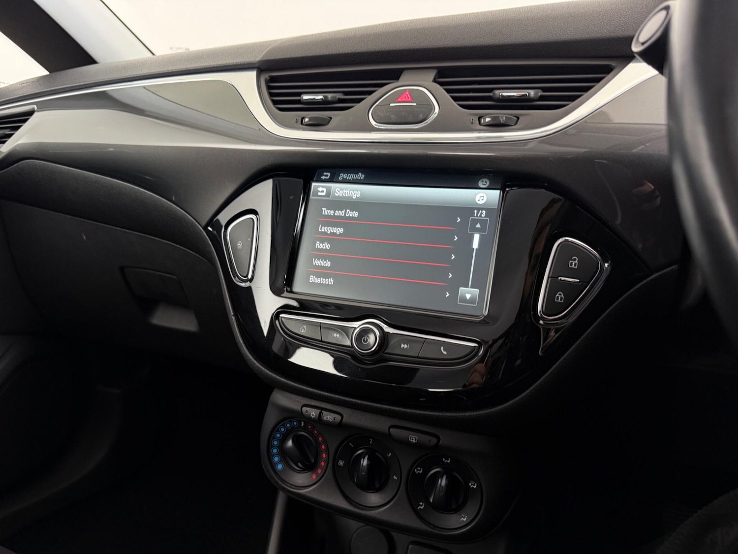 Used Vauxhall Corsa 2016 for sale - 77710624: Photo 29