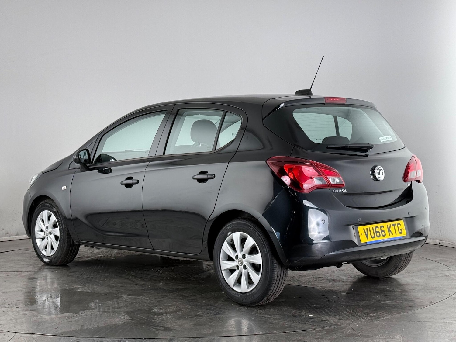 Used Vauxhall Corsa 2016 for sale - 77710624: Photo 4