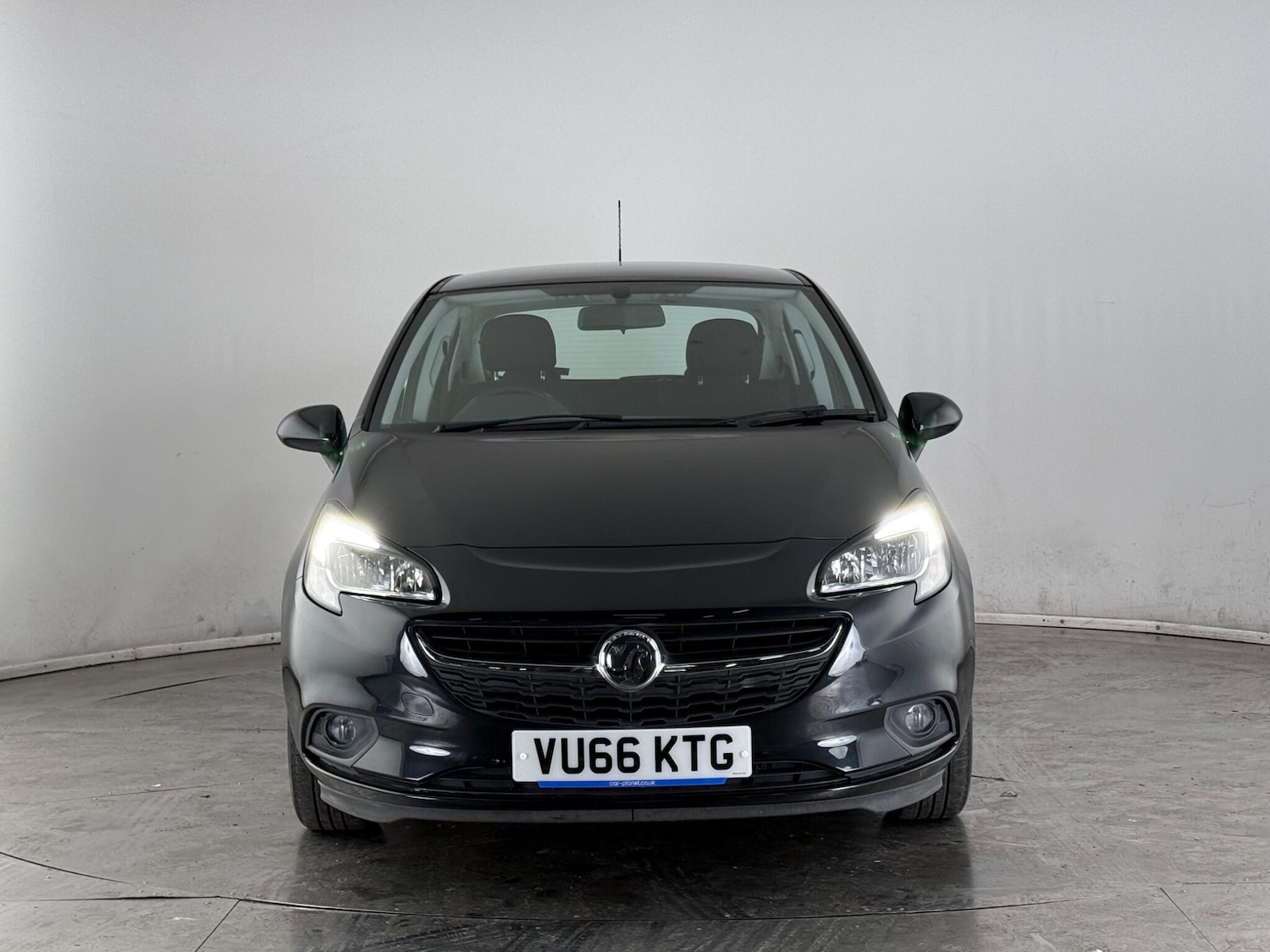 Used Vauxhall Corsa 2016 for sale - 77710624: Photo 5