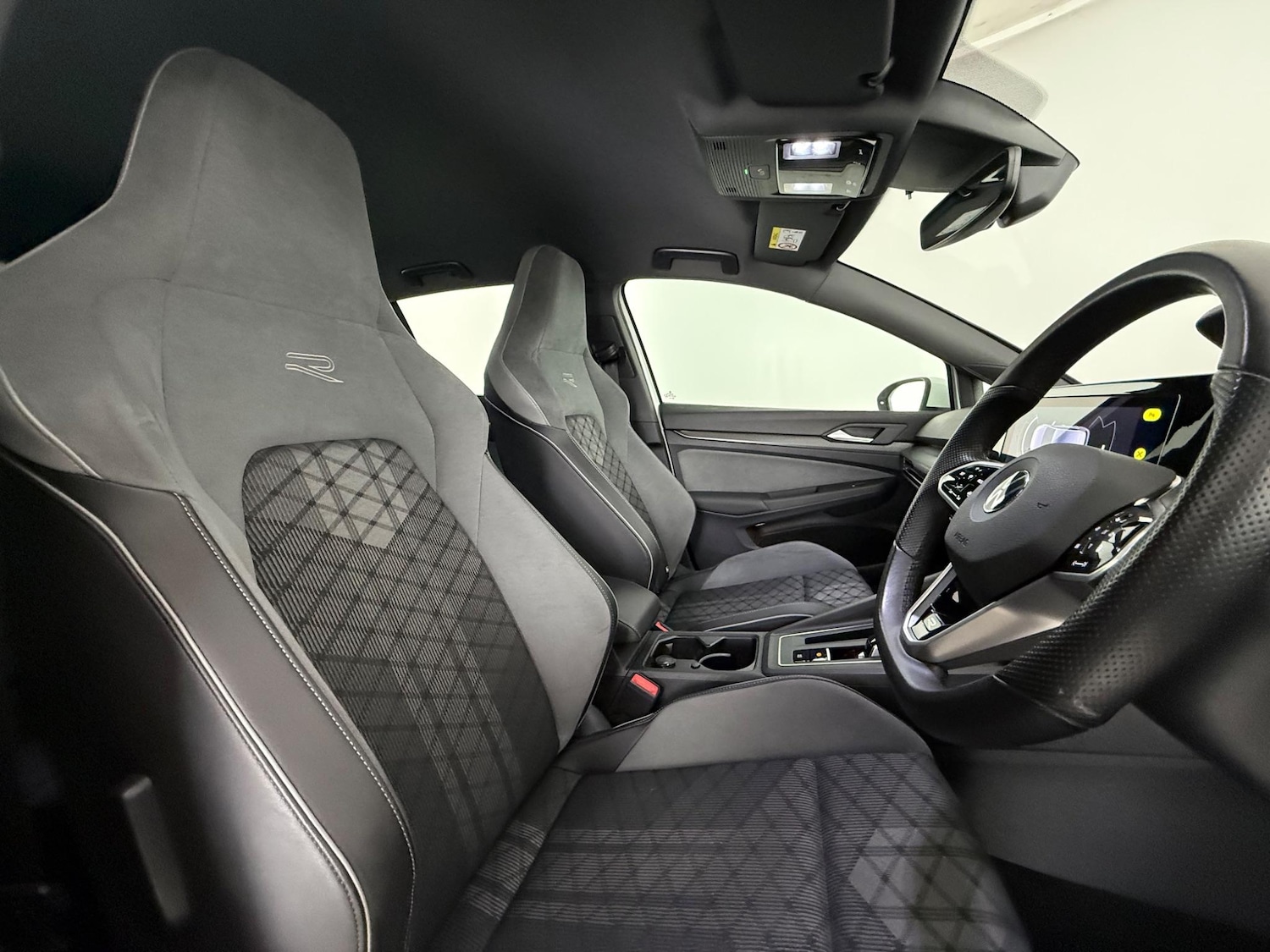 Used Volkswagen Golf 2021 for sale - 77181083: Photo 12