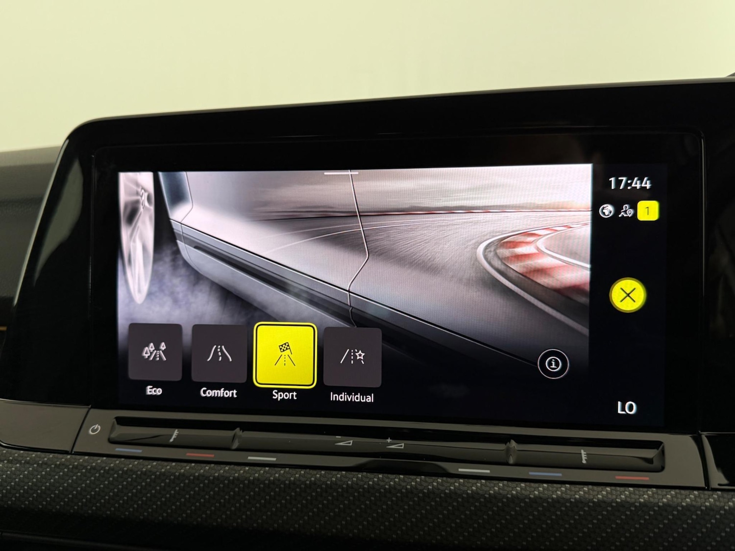 Used Volkswagen Golf 2021 for sale - 77181083: Photo 31